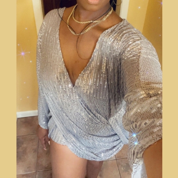 Sequined V Neck Mini Dress - Picture 10 of 12